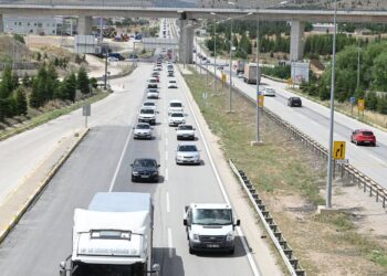"Kilit kavşak" olarak bilinen Kırıkkale'de, bayram yoğunluğu başladı