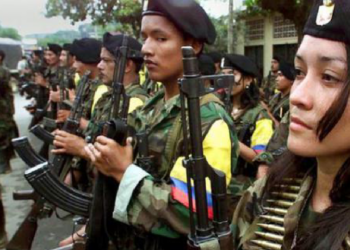 Kolombiya'da hükümet ile eski FARC üyeleri barış görüşmelerine yeniden başladı
