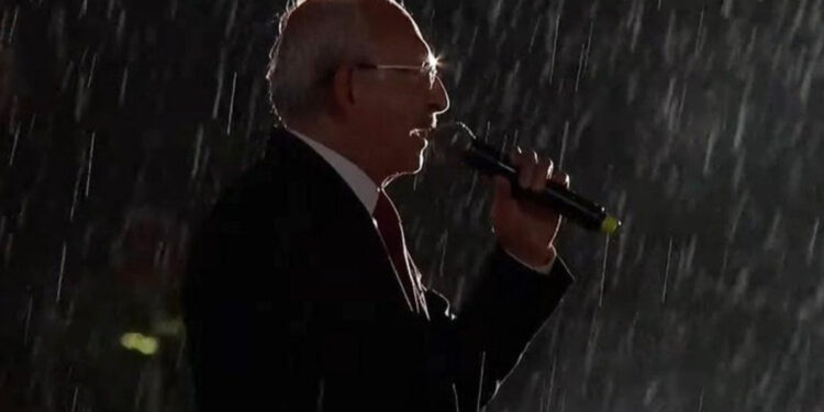 Kritik ziyaretçisinden Kılıçdaroğlu’na: Özel’e karşı o isimle anlaş