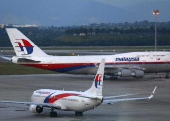 Kuala Lumpur-Bangkok uçağı 'basınç sorunu' nedeniyle geri döndü