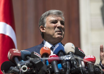 Kulis: Üç parti birleşecek, başına Abdullah Gül gelecek