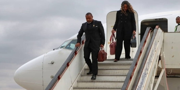 Malavi'de başkan yardımcısının uçağı kayboldu