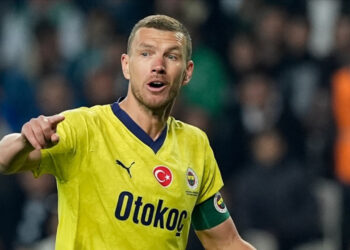 Mehmet Demirkol'dan Dzeko iddiası: 'Mourinho kal derse...'