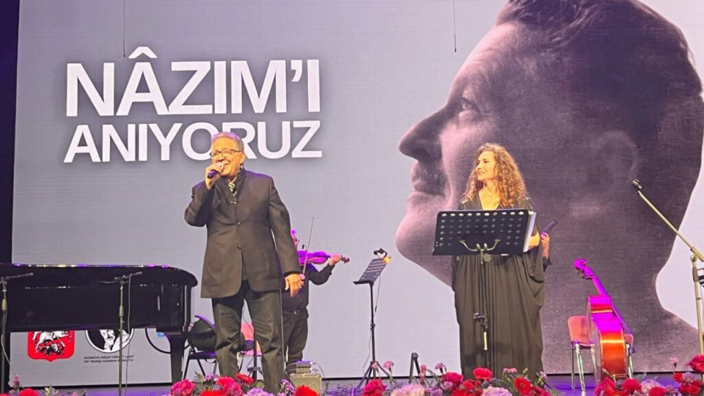 Moskova'da Nazım Hikmet anısına konser verildi