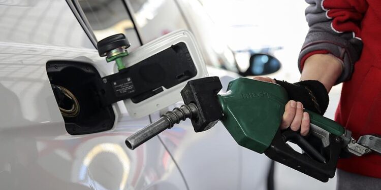 Motorin ve benzine zam geliyor, ÖTV zammı da yolda
