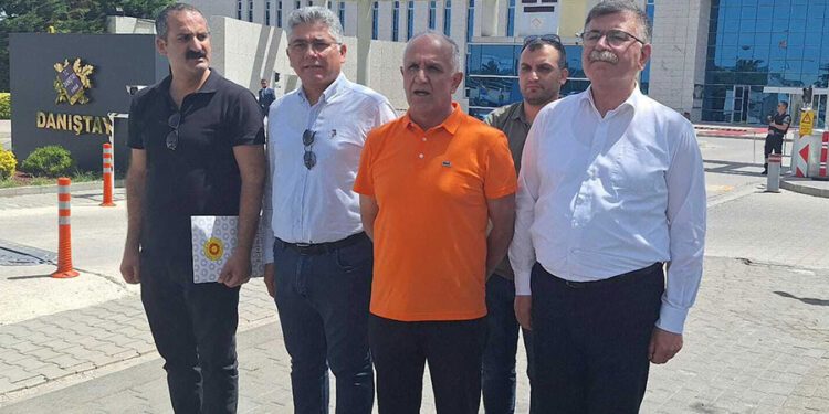 Müfredatı Geri Çekin Platformu, yeni müfredatın iptali istemiyle Danıştay’a başvurdu