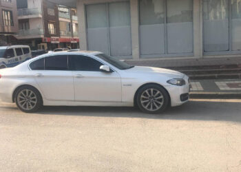 Müteahhit baba çocuğunu arabada bırakıp inşaat incelemeye gitti; 4 yaşındaki çocuk havasızlıktan öldü!