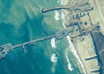 ABD: Gazze'ye kurduğumuz yüzer iskele üzerinden yardım yüklü kamyonlar karaya çıktı