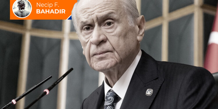 Öfkesi dinmiyor; Bahçeli kılıcı çekti… 