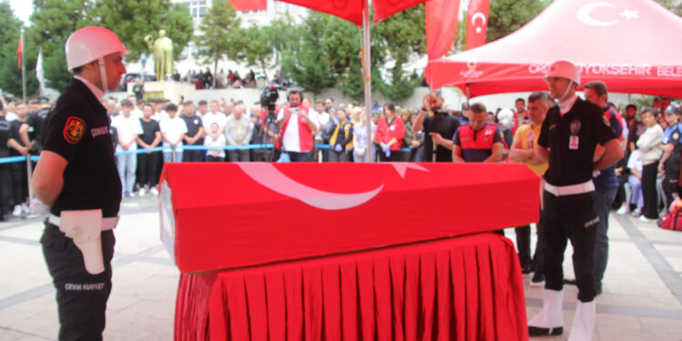 Ordulu şehit Cemalcan Ev, son yolculuğuna uğurlandı