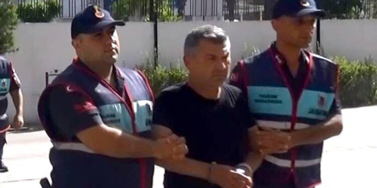 Orman İşletme Müdürlüğü'ndeki 'zimmet' operasyonunda 4 tutuklama