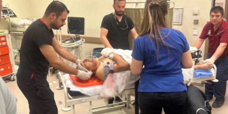 Özgür Özel, bir kez daha MHP’nin hedefinde: “Aciz, esir düşmüş Özgür, haydi başka kapıya…”