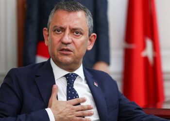 Özgür Özel’den AKP’ye ‘asgari ücret’ resti: Zam şart!