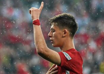 Real Madrid soyunma odasında yaşanan havlu fırlatma olayı