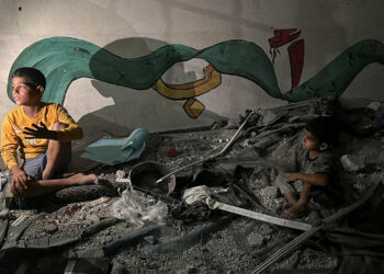 Save the Children: Gazze 'çocuk mezarlığı'na döndü, 21 bine yakın çocuk kayıp