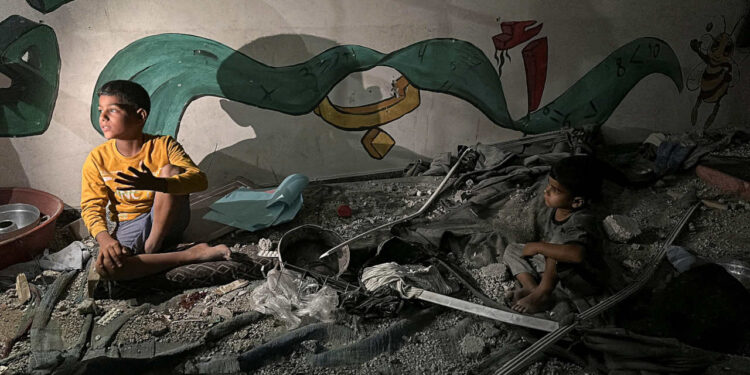 Save the Children: Gazze 'çocuk mezarlığı'na döndü, 21 bine yakın çocuk kayıp