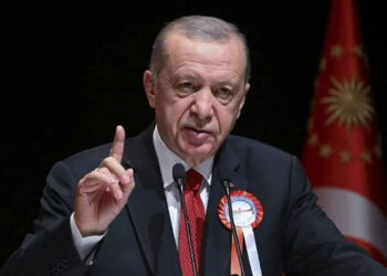 Seçim yenilgisinin ilk faturası kesildi: Erdoğan 7 ismi görevden aldı