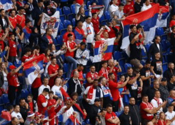 Sırbistan UEFA'ya şikayet edildi