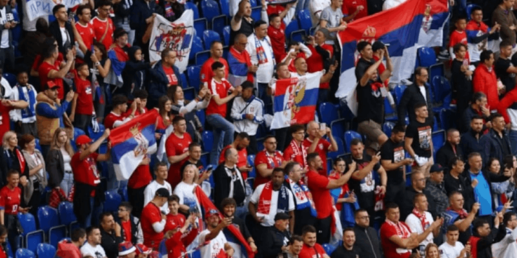 Sırbistan UEFA'ya şikayet edildi