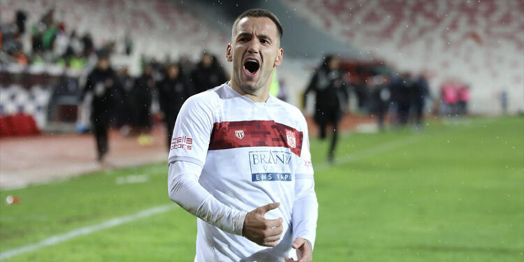 Sivasspor'lu Rey Manaj'a İtalya devi talip oldu