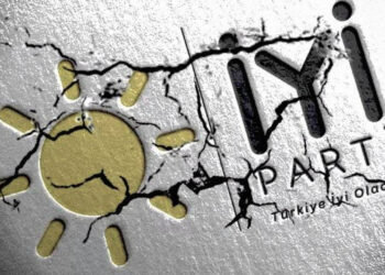 Sular durulmuyor: İYİ Parti'de bir istifa daha!