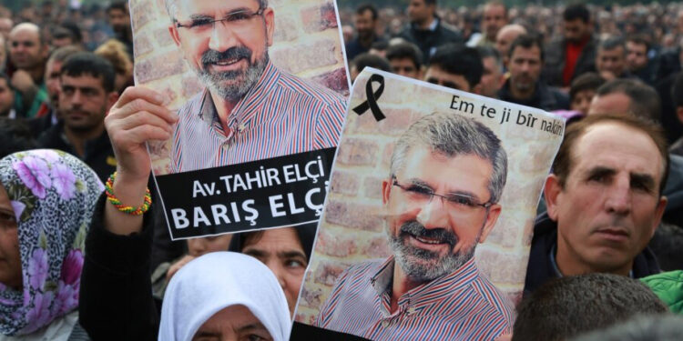 Tahir Elçi davasında karar; tüm sanık polisler beraat ettirildi