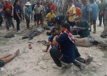 Tayland'da roket festivalinde facia: Seyircilerin üzerine düştü, çok sayıda kişi yaralandı