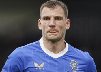 Trabzonspor, Borna Barisic'i kadrosuna kattığını duyurdu