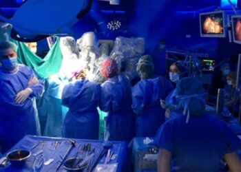 'Tümöre bıçak değerse kanser yayılır' inancı yüzünden tedavi gecikiyor