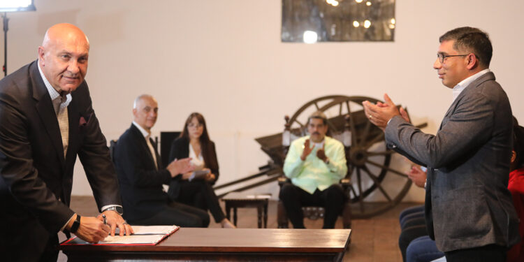 VENEZUELA | Maduro’dan AKP yandaşı Yıldırım Grubu’na altın ve maden çıkarma imtiyazı