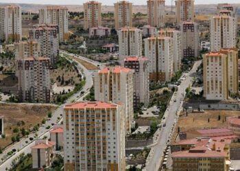 Yıllık ödenen kira vergisi aylık alınacak, kiranın yüzde 20'si devlete gidecek