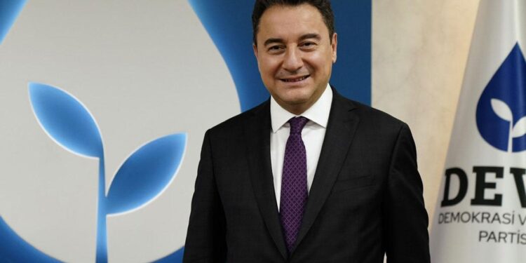 Ali Babacan: “Cumhurbaşkanı, Şimşek üzerinden deney yapıyor”