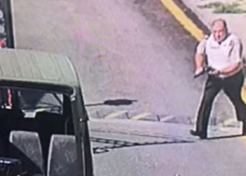 15 Temmuz’da rütbelilerin garip renk tercihi: Yoksa keskin nişancıdan beyaz yelekle mi korundular?