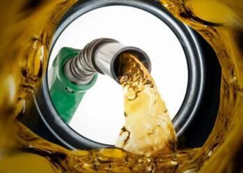 Benzin ve motorine zam bekleniyor