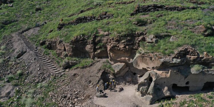 Anadolu’nun ilk ‘kaya mescidi mağara’ turizme kazandırılıyor