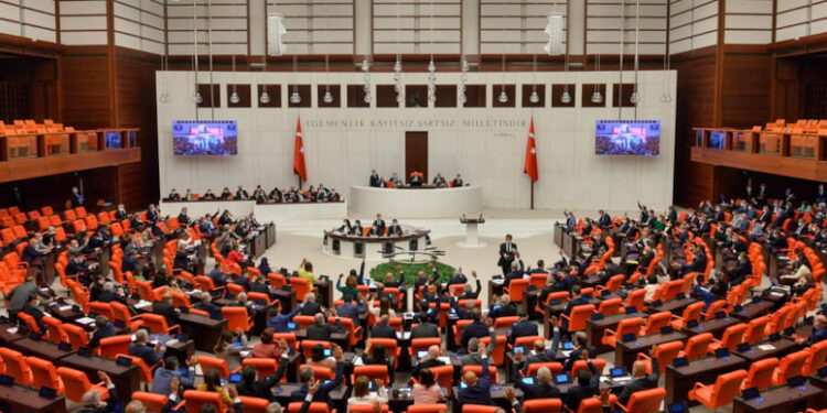 Milletvekillerine de “tasarruf” geliyor