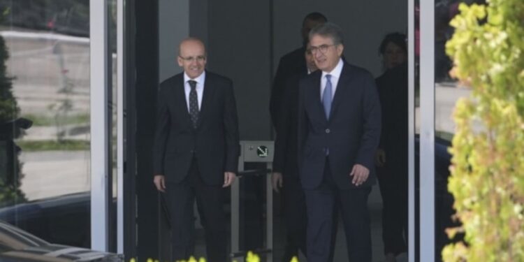 Mehmet Şimşek’le görüşen CHP’li Karatepe: Acı reçete yine vatandaşa çıkacak