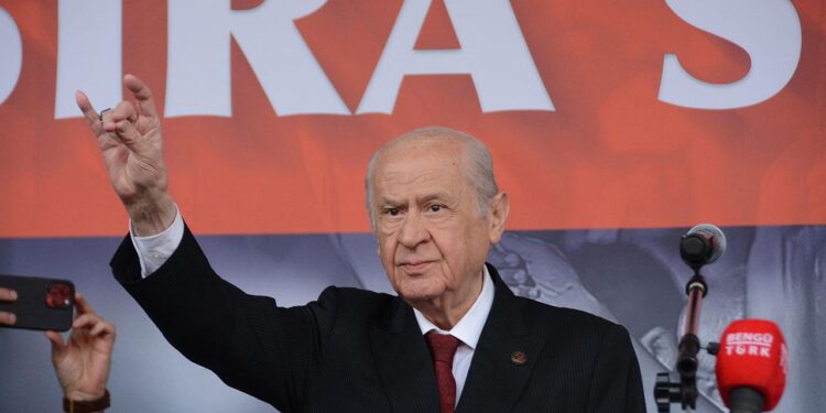 ‘Devlet Bey erken seçim çağrısında bulunabilir, bir şarta bağladı’