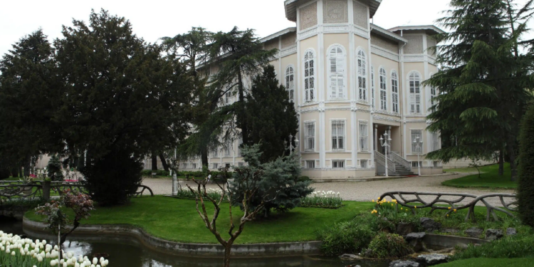 100 Yıl Sonra Geri Dönüş! Osmanlı'nın Son Sarayı Ziyarete Açılıyor