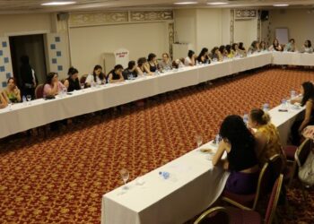 Adana kadın buluşması: Kayyım, kadın özgürlük ideolojisine darbedir