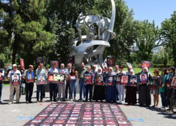 Kayıp yakınları Vedat Aydın’ı andı: Failleri biliyoruz