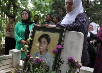 Nesrin Teke mezarı başında anıldı