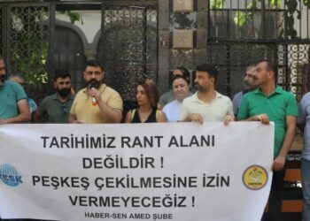 Sûr’da tarihi PTT binasının ranta açılmasına tepki