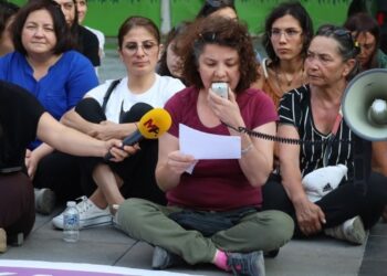 Ankara Kadın Paltformu Colemêrg için nöbette: Eşbaşkanlığı savunacağız