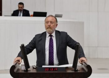 Gazeteci Topaloğlu Meclis gündeminde: Görme yetisini kaybedebilir