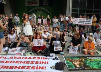 ‘Katliam planlarını destekleyecek herkes komisyonda’