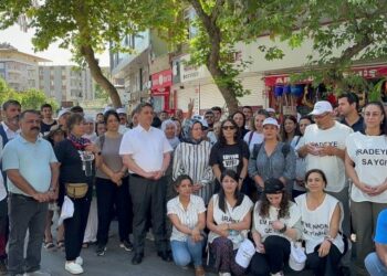 İradeye saygı yürüyüşçüleri Êlih’ten Wan’a uğurlandı