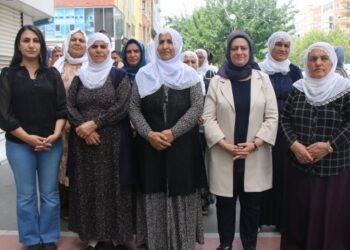 Annelerden tutuklanan 9 kişinin serbest bırakılması çağrısı