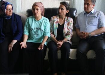Hatimoğulları: Kürt halkı her yerde halay çekmeye devam edecek