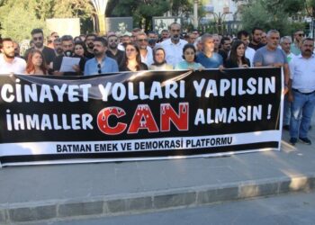 ‘Ölüm yolu tehlike saçmaya devam ediyor’